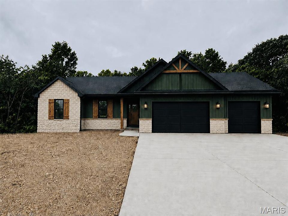 1st image of 130 Bristol Ridge Dr