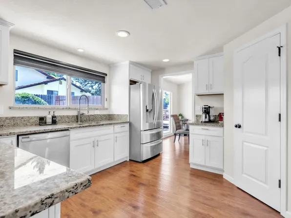 7846 Tamara Dr, Fair Oaks, CA 95628