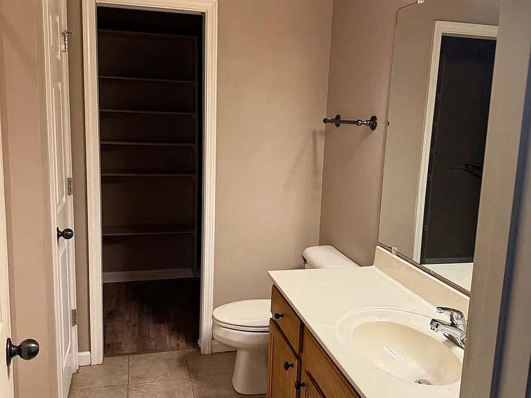 1845 Arden Ln — Photo 5