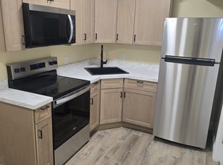 225 Spruce St #1A, Manchester, NH 03103