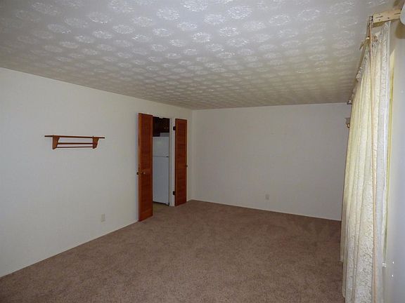2nd image of 667 Winding Way