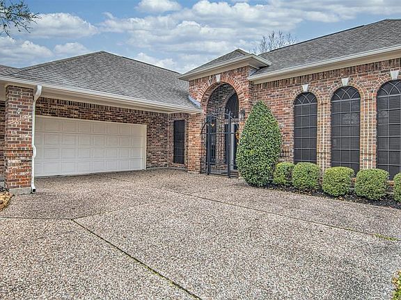3rd image of 11526 Aspenway Dr