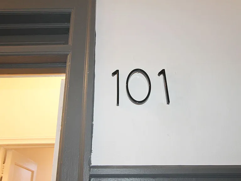 326 W Chelten Ave — Photo 12