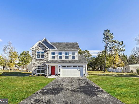 3rd image of 15330 Hildegard Ln