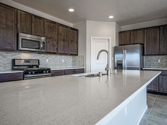 Kitchen - Marilyn Lomas Encantadas