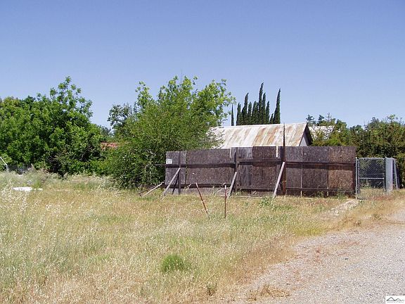 3rd image of 25159 Josephine St