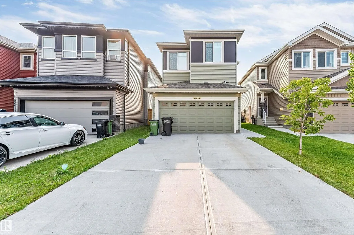 SF349 3 Bed | 2.5 Bath Detached Home in Cy Becker, NE Edmonton | 17636 49 Street NW — Photo 1