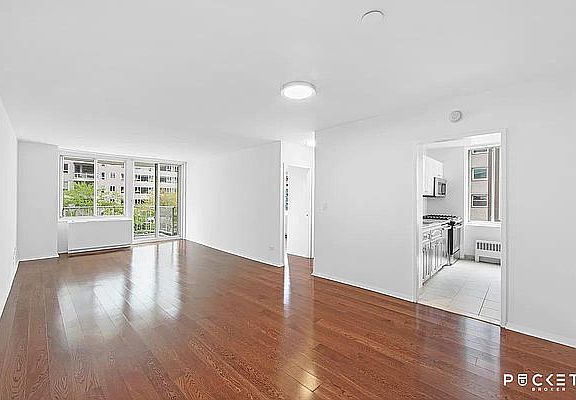5th image of 220 E 65th St APT 7M
