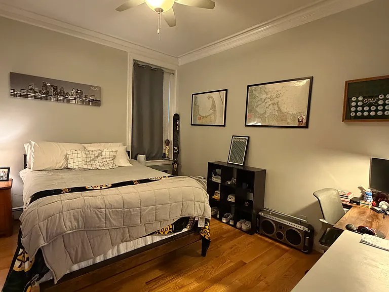 498 E Broadway #1 — Photo 9