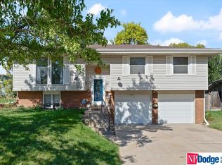 6722 S 75th Ave, Omaha, NE 68127