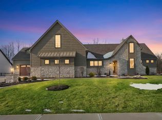 447 E Basalt Dr, Huntertown, IN 46748