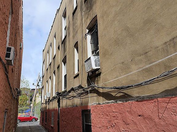 2nd image of 1256 Teller Ave #2