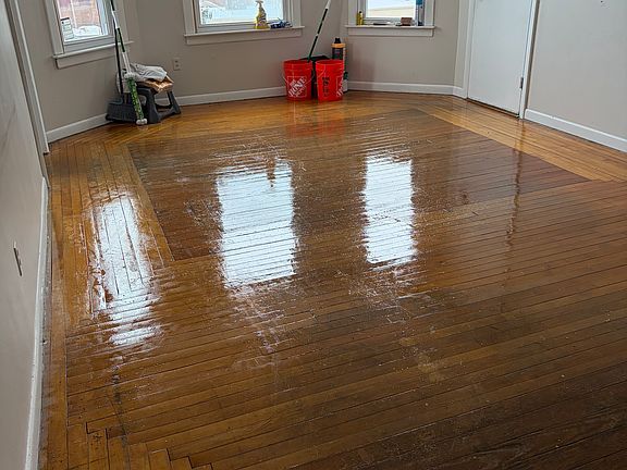 5th image of 27 9th St #4S