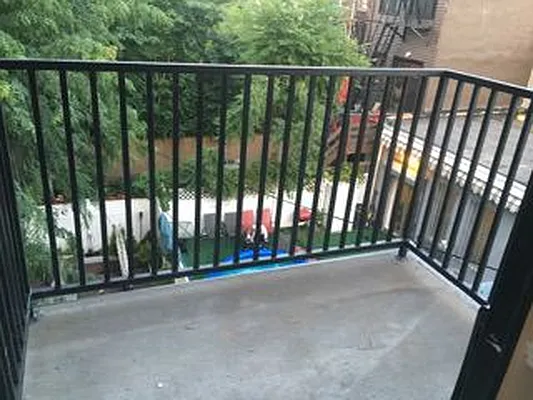 Rented by Metro Prop NY Corp | media 6
