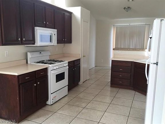 5th image of 6119 Magic Mesa St