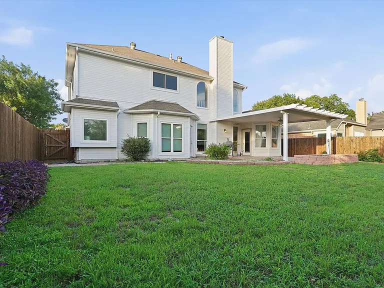 5825 Rockport Ln — Photo 28