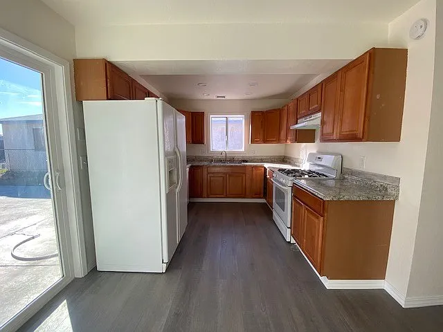 1460 Tonto Dr — Photo 12