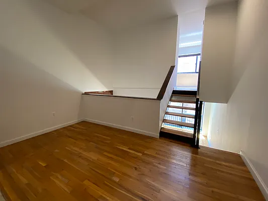 Rented by AZ REALTY NYC LLC | media 20