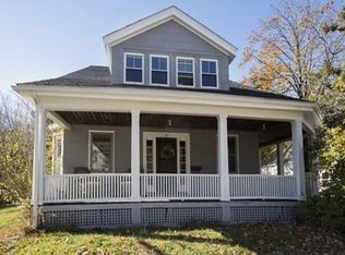 27 Summer St, Weymouth, MA 02188