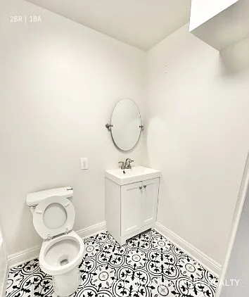 752 S Mariposa Ave #204 — Photo 8