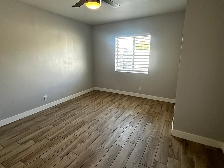 3746 E Taylor St #B — Photo 4