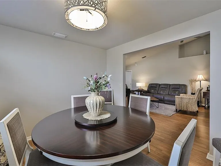128 Lookout Dr — Photo 10