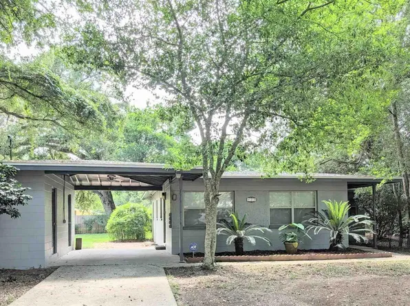 623 Edgecliff Dr, Pensacola, FL 32506
