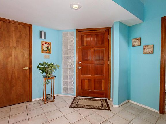 2nd image of 9095 N 47th Ln
