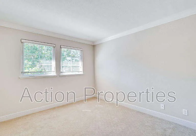 241 Granada Park Cir — Photo 23
