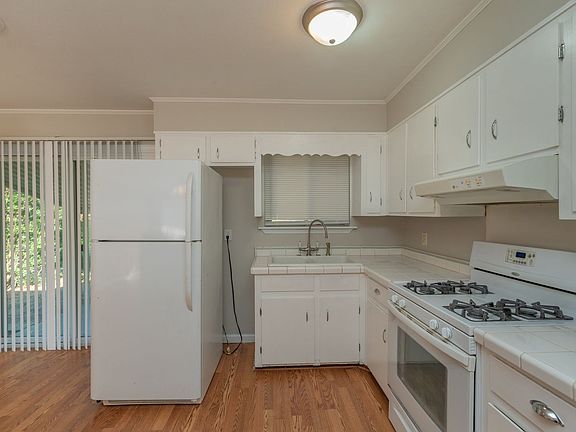 5th image of 3027 Jeanne Rd