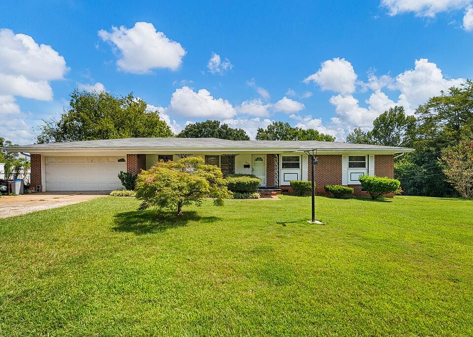1st image of 2038 Monaco Dr