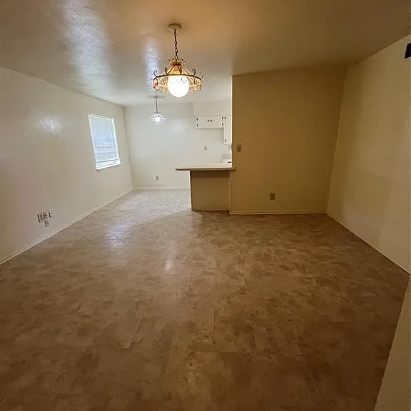 3104 Stanford St — Photo 4
