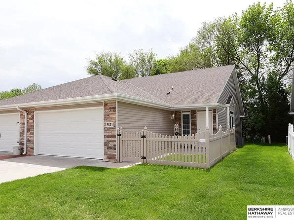 5821 Brendon Ln, Lincoln, NE 68516