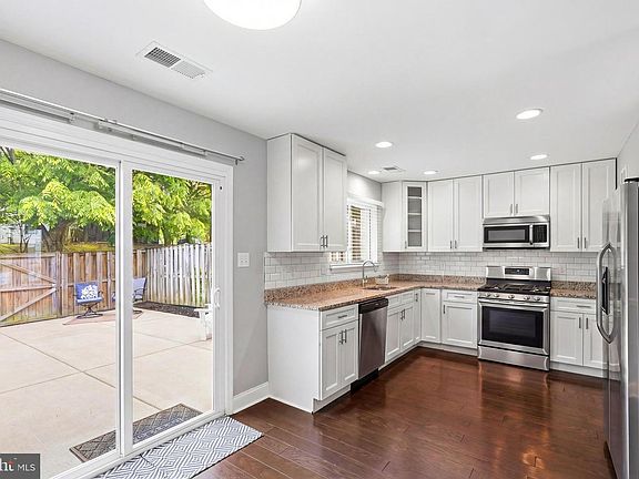 2nd image of 14823 Bolton Rd
