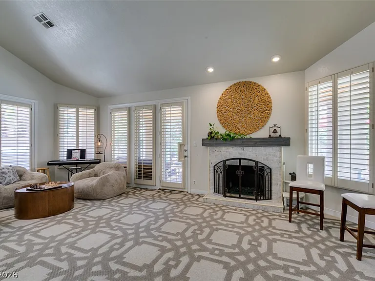 5133 Southern Hills Ln — Photo 8