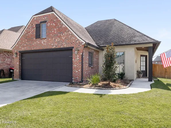 107 Chicago Ln, Lafayette, LA 70506