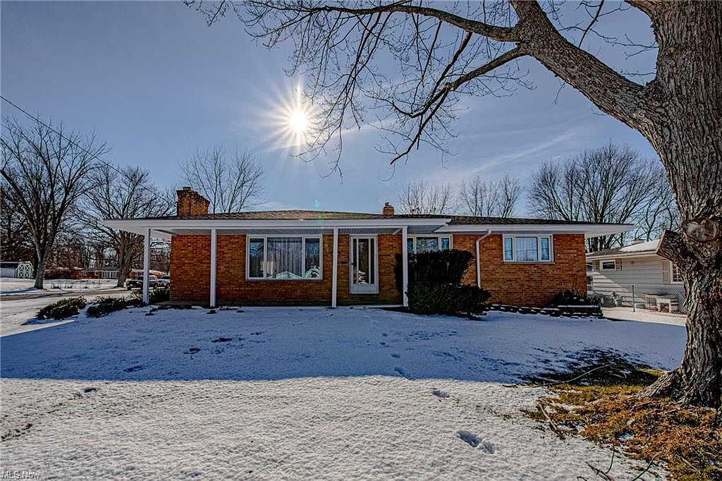Alan ページ 7662 Alan Pkwy, Middleburg Heights, OH 44130 | Zillow