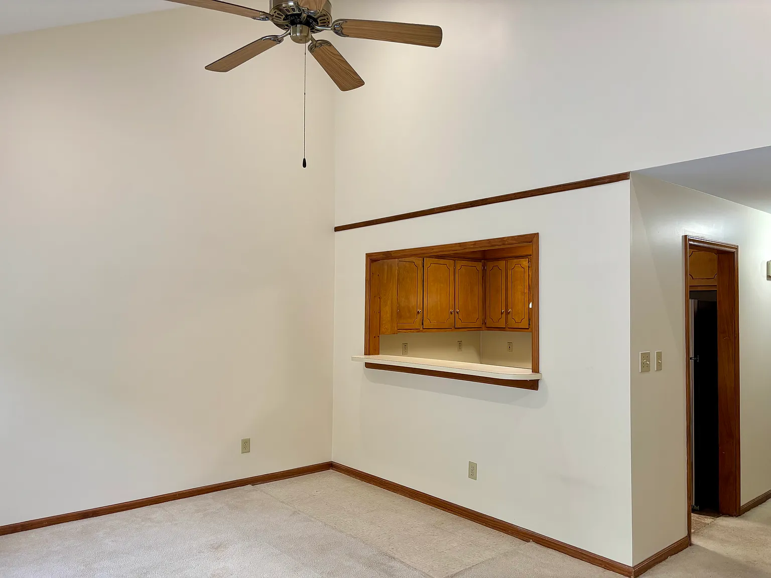 2 bed, $1,200 — Photo 2