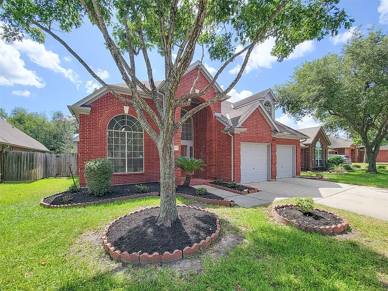 9410 Barretts Glen Ct — Photo 2