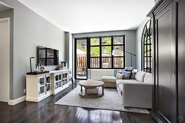 Rented by Halstead Real Estate | media 27