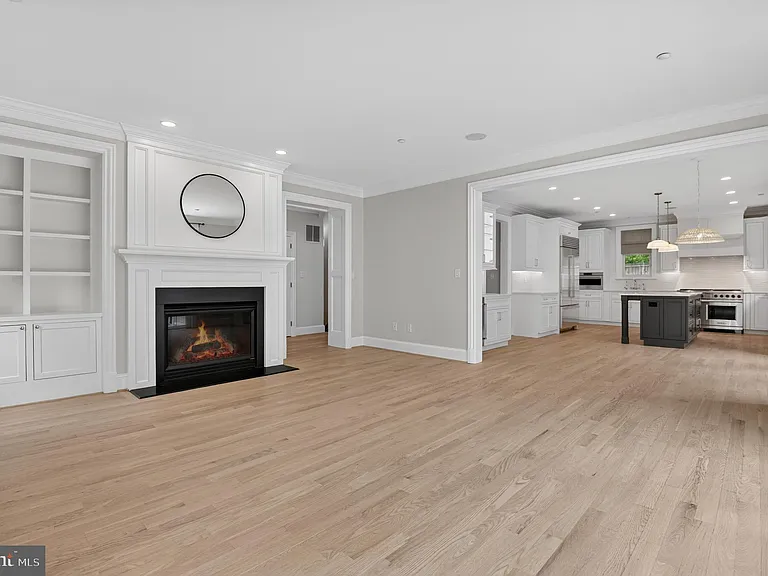 5718 Huntington Pkwy — Photo 25