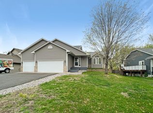 2533 Radisson Woods Dr NE, Blaine, MN 55449