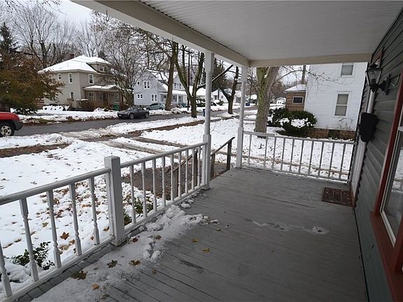 4th image of 16 Elmwood Ave