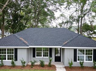 387 S 2nd St, Jesup, GA 31545