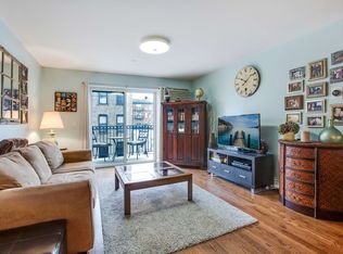 28-21 36th St #4R, Astoria, NY 11103