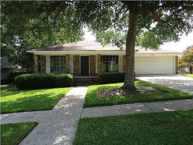1st image of 735 Brannan Dr E