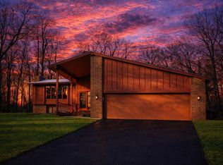 5210 Shady Ln, Shorewood, MN 55331