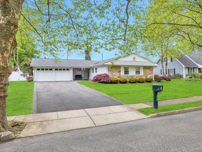 40 Twisting Drive, Lake Grove, NY, 11755