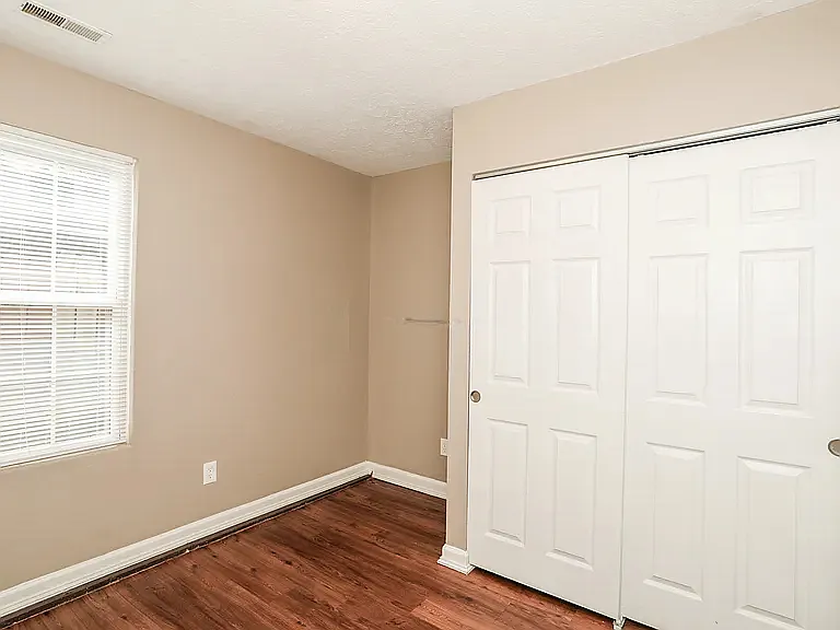 2987 Wessex Ct — Photo 4
