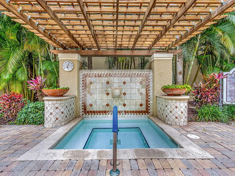 651 Okeechobee Blvd #1008 — Photo 47